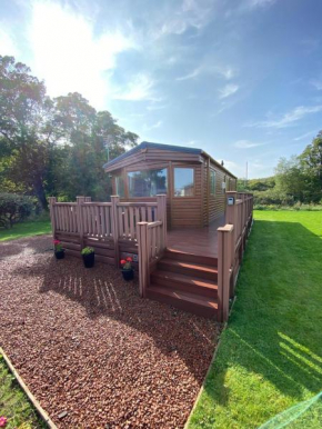 Ascot Lodge - Hot Tub Hideaway - Northumberland